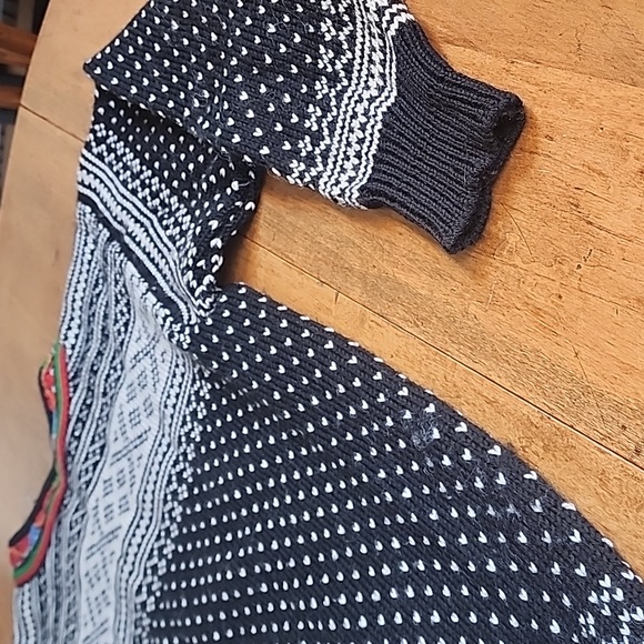 Vintage 90s wool Dale of Norway Scandinavian sweater 50 M L EUC - Picture 17 of 17